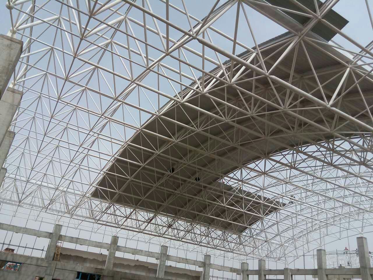 安康青岛一汽网架